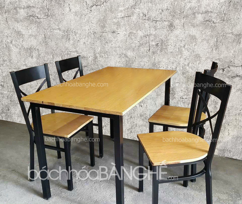 Bộ bàn ghế quán ăn nhà hàng mặt gỗ chân sắt 200